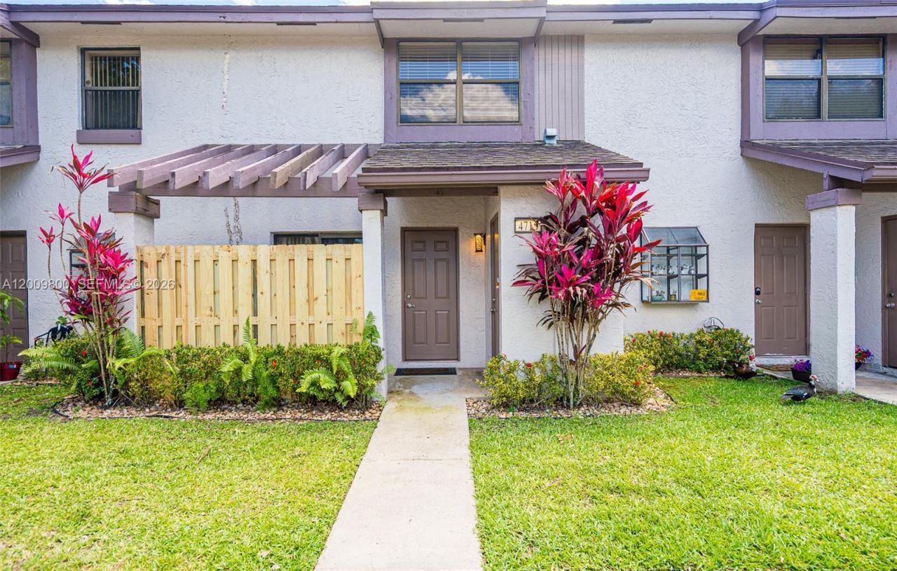 4715 NW 82nd Ave , Unit 1405, Lauderhill, FL 33351 Photo