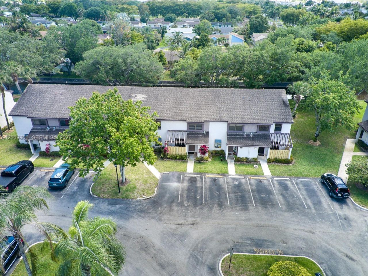 4715 NW 82nd Ave , Unit 1405, Lauderhill, FL 33351 Photo