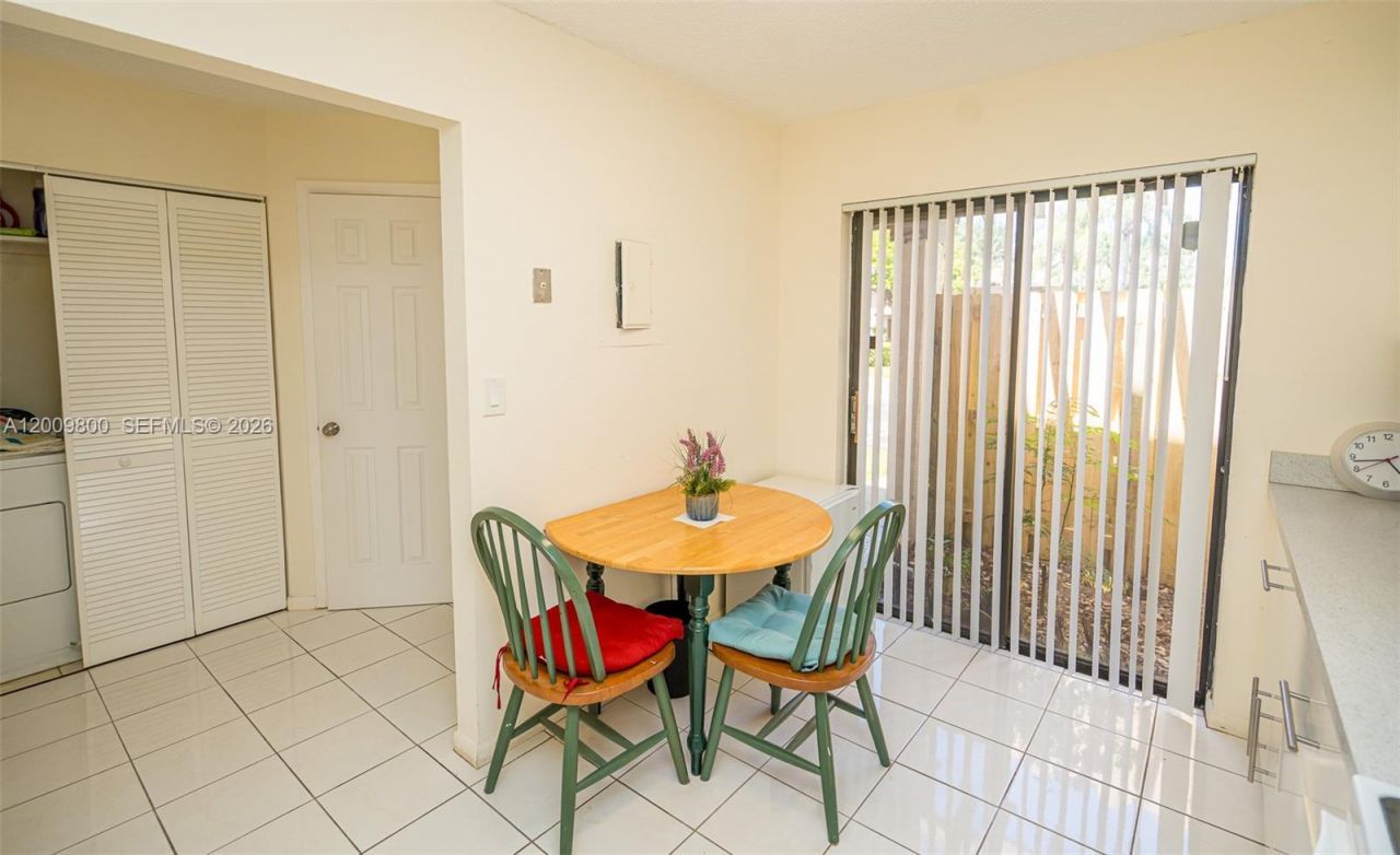 4715 NW 82nd Ave , Unit 1405, Lauderhill, FL 33351 Photo