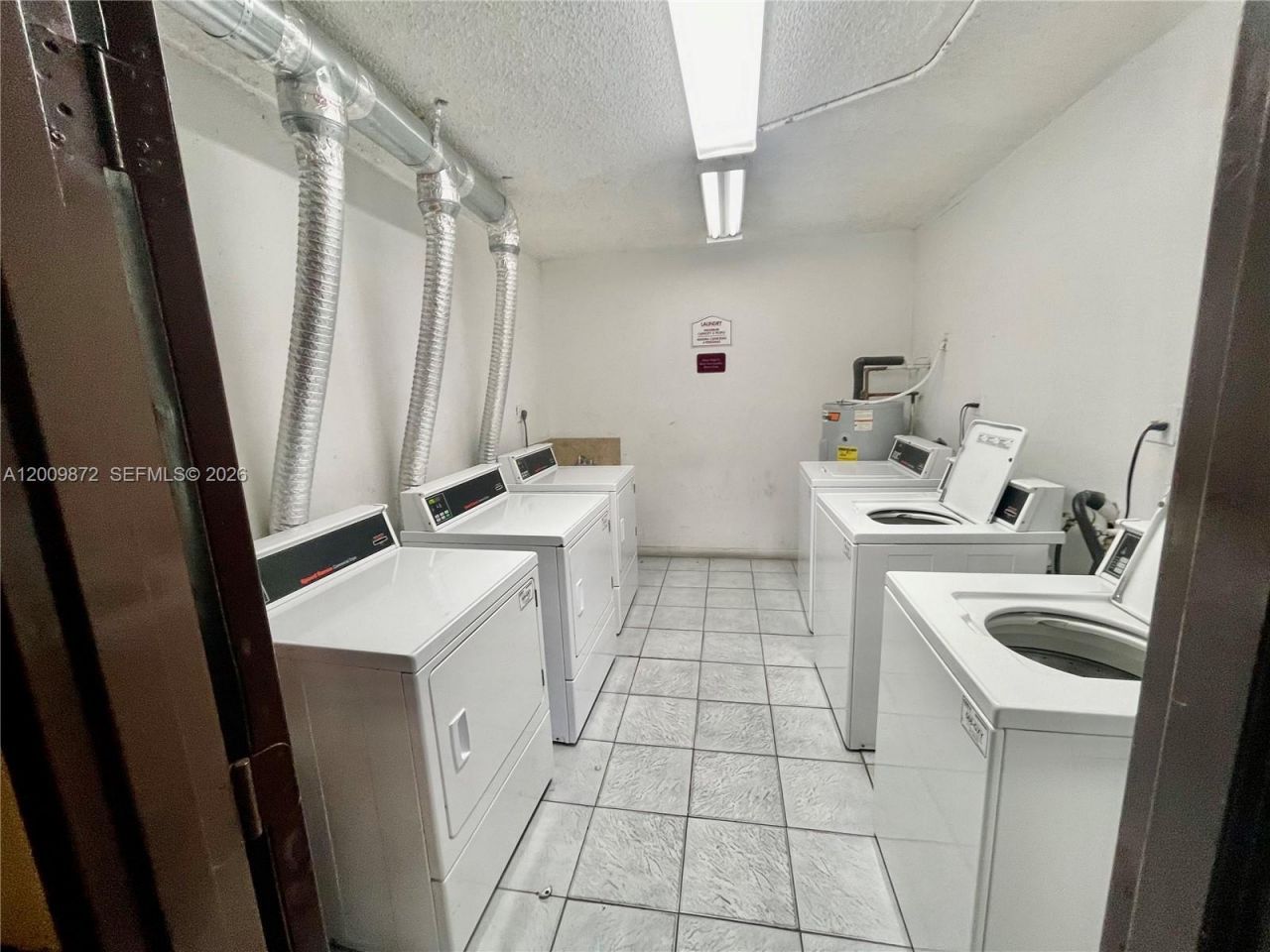 8185 NW 7th St, Unit 209, Miami, FL 33126 Photo