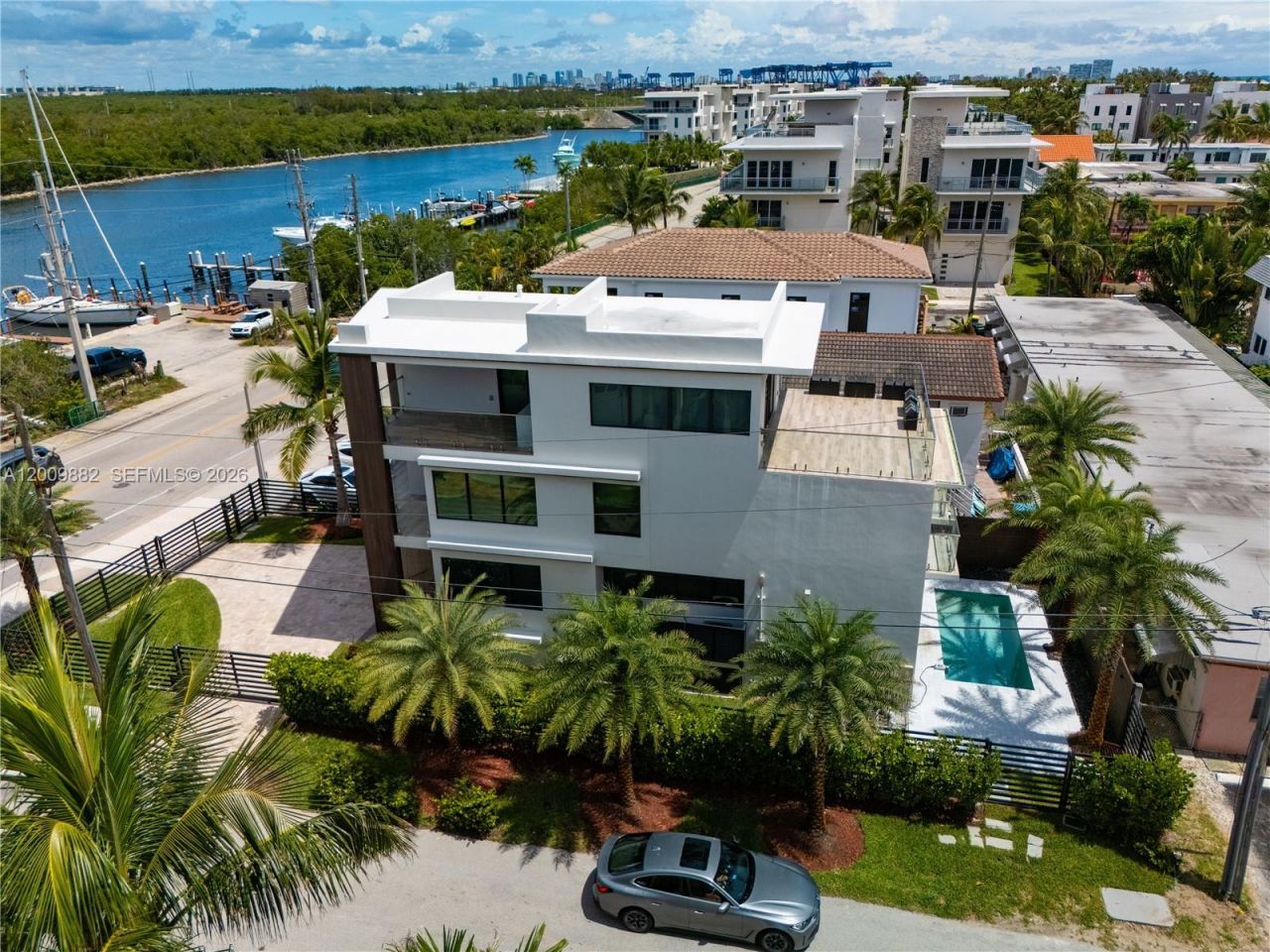 5601 N Ocean Dr , Unit 5601, Hollywood, FL 33019 Photo