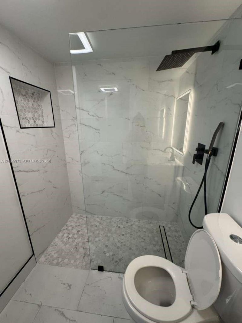 300 W Palm Cir W, Unit 307, Pembroke Pines, FL 33025 Photo