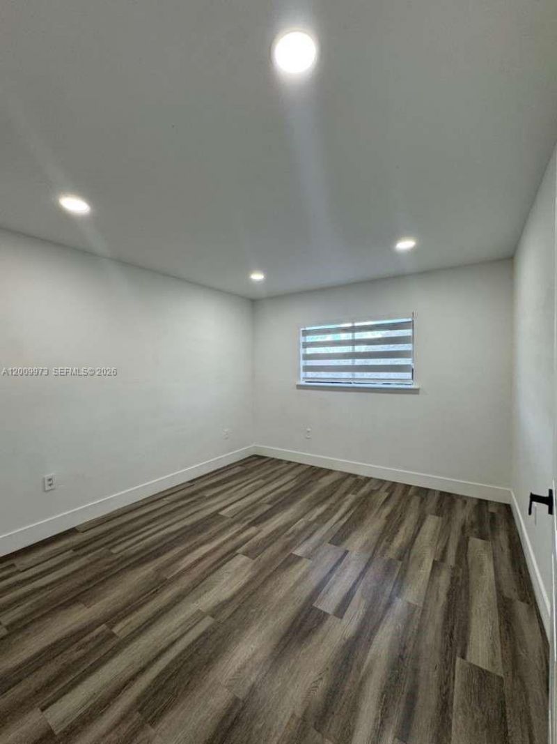 300 W Palm Cir W, Unit 307, Pembroke Pines, FL 33025 Photo