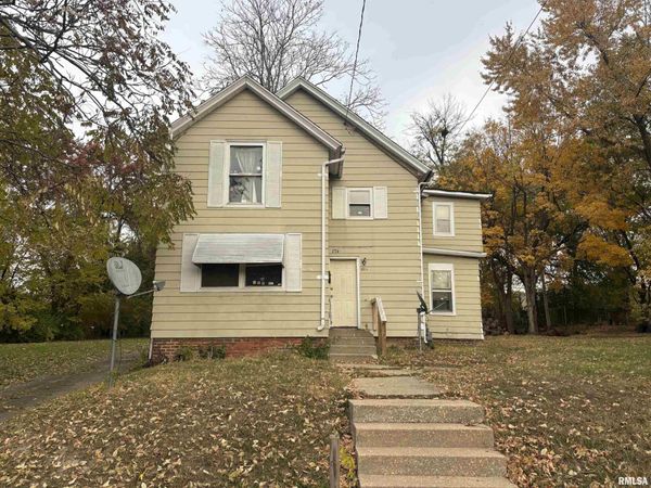 1714 N LINN Street, Peoria, IL 61604