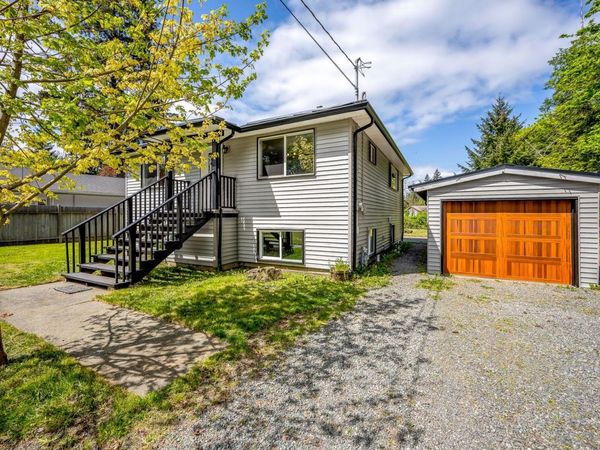 290 Herondale Rd, Royston, BC V9N 9R8