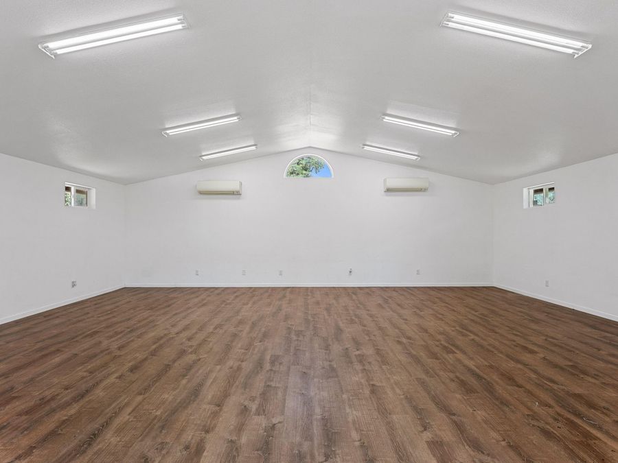 Property Image 63