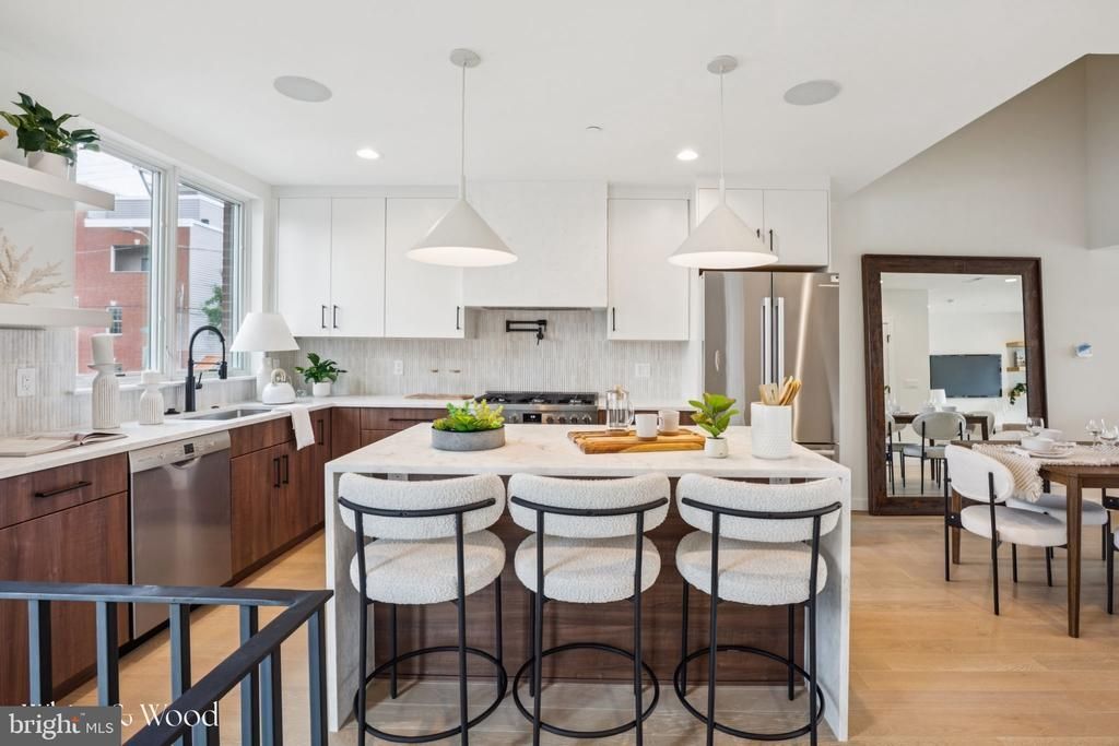 612 Brenna Walk , Philadelphia, PA 19123 Main Photo