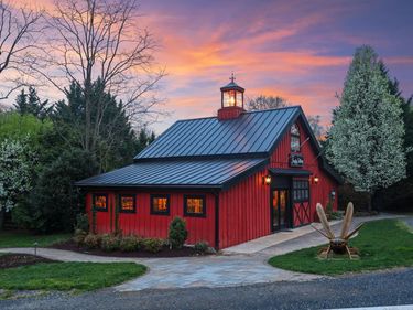 40325 CHARLES TOWN PIKE, HAMILTON, VA 20158