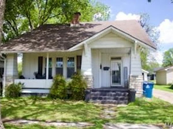 315 W Parker Avenue , Chaffee, MO 63740