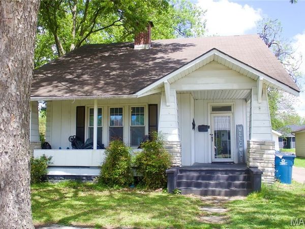 315 W Parker Avenue , Chaffee, MO 63740