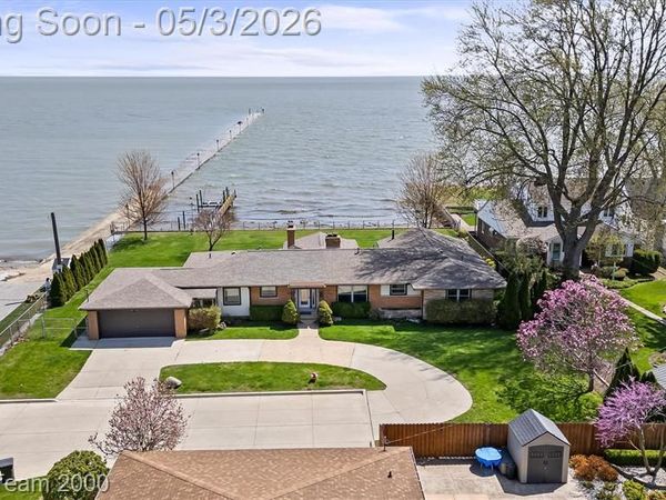 22624 Rio Vista Street, St. Clair Shores, MI 48081