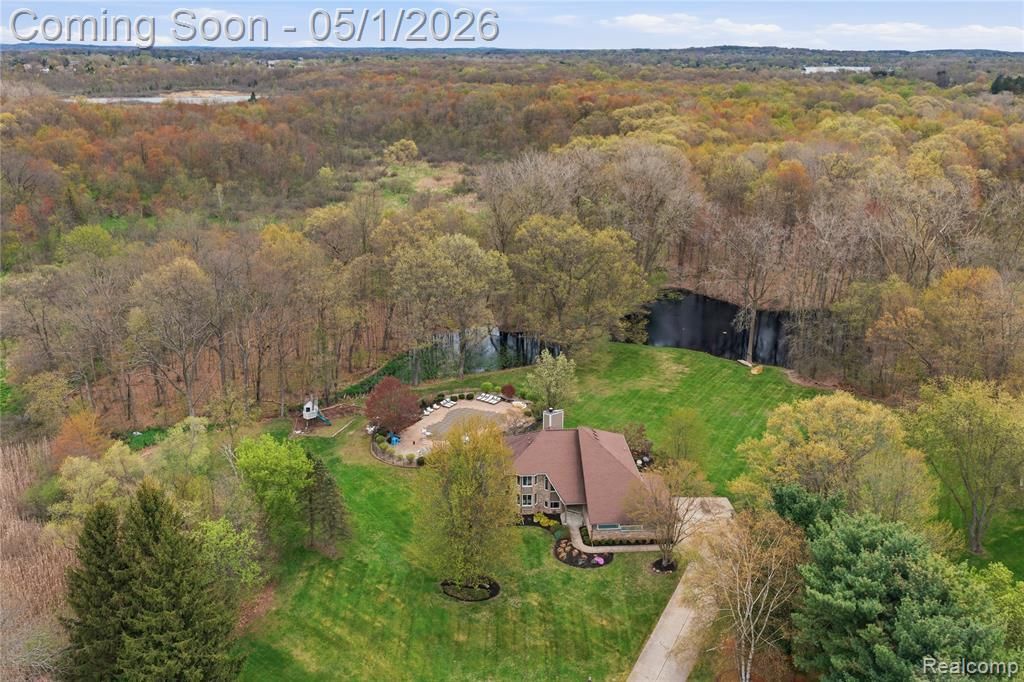 7527 Koby Court, White Lake Township, MI 48383 Main Photo