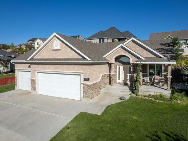 365 Via Venitio Dr, Pocatello, ID 83201