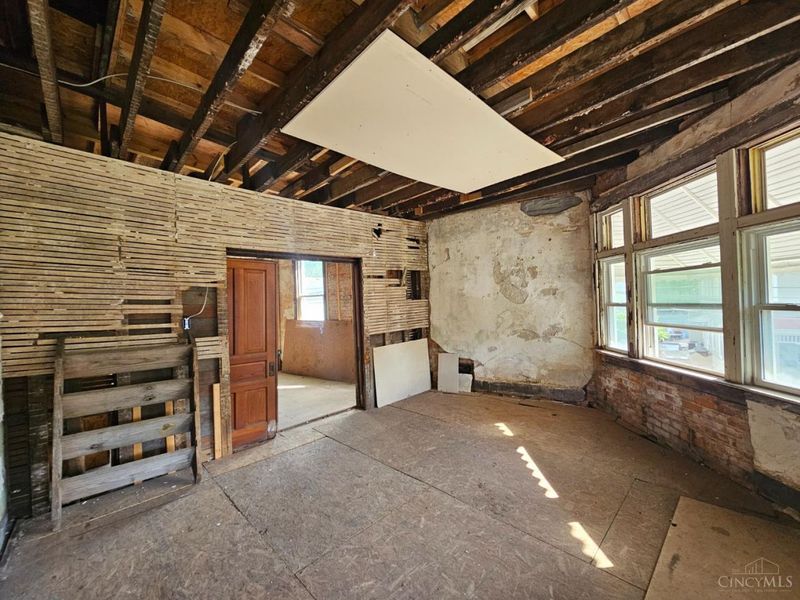 5700 Highland Avenue, Elmwood Place, OH 45216 Photo 10