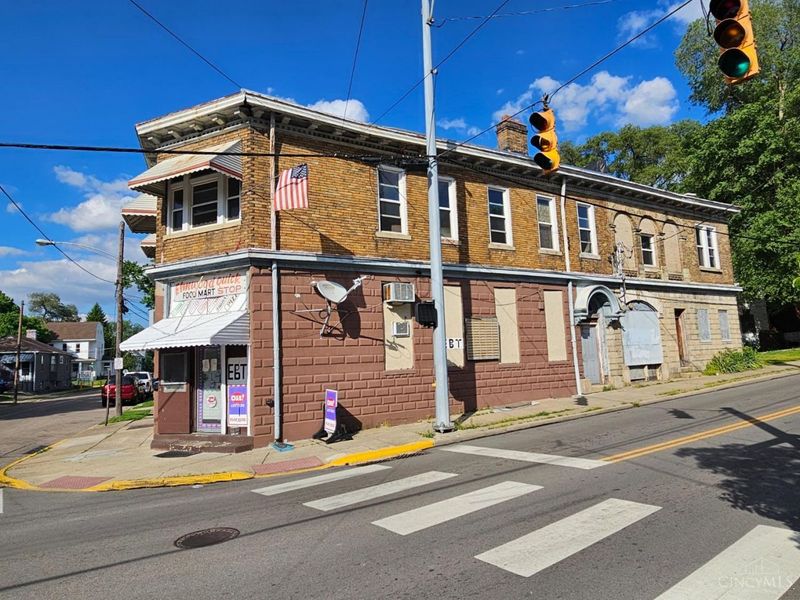 5700 Highland Avenue, Elmwood Place, OH 45216 Photo 2