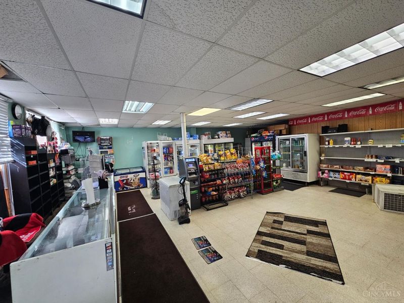 5700 Highland Avenue, Elmwood Place, OH 45216 Photo 7