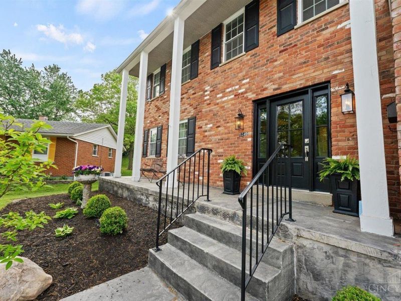 5249 Blenheim Court, Delhi Twp, OH 45238 Photo 2