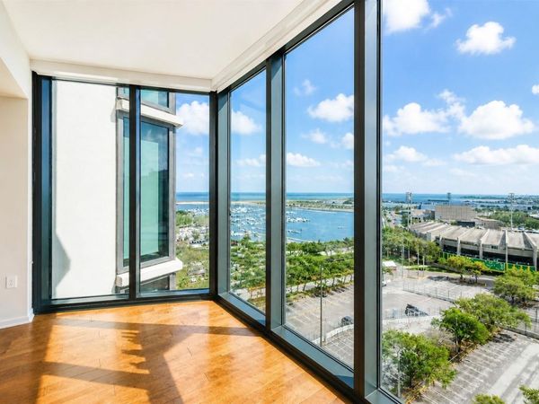 1 BEACH DRIVE SE, Unit 1207, ST PETERSBURG, FL 33701