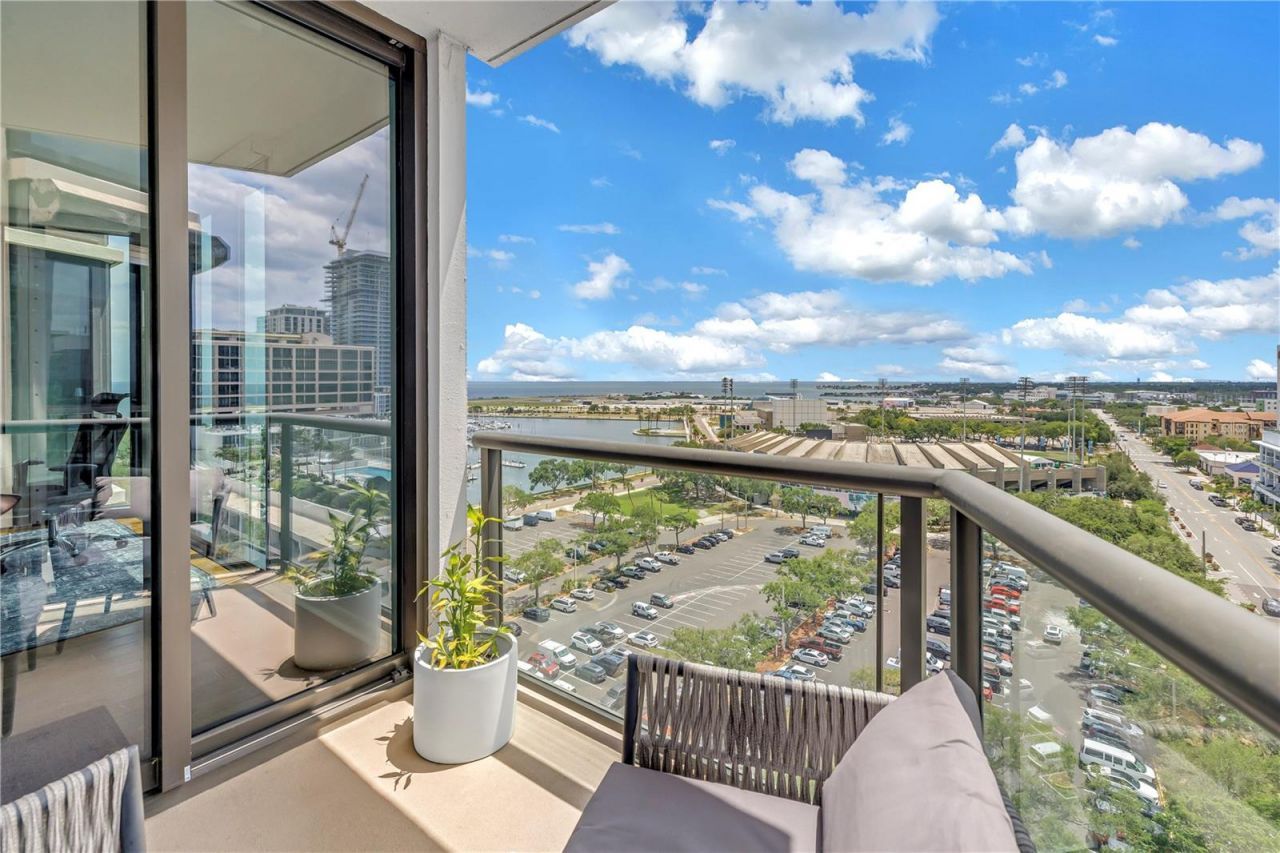1 Beach Drive Se, Unit 1207, Saint Petersburg, FL 33701 Photo