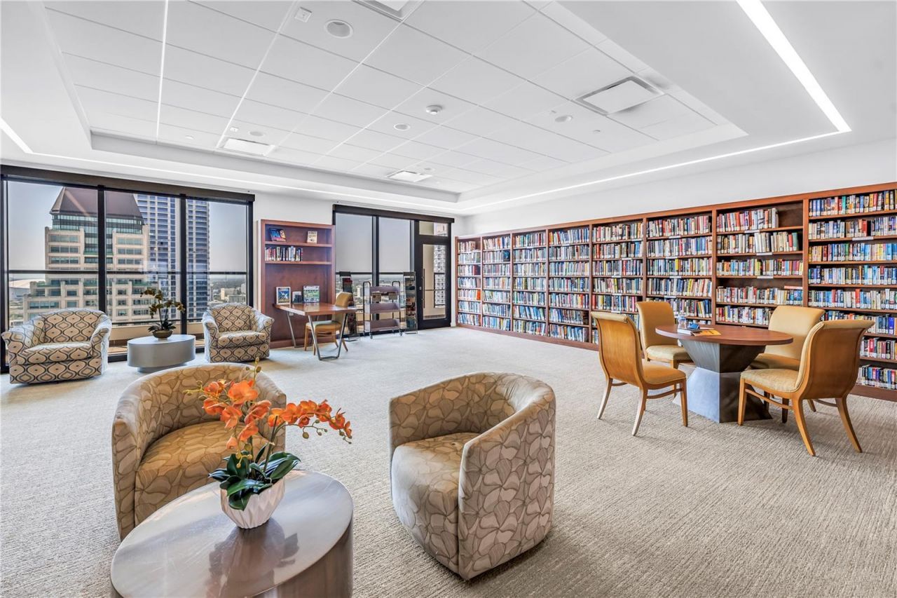 1 Beach Drive Se, Unit 1207, Saint Petersburg, FL 33701 Photo