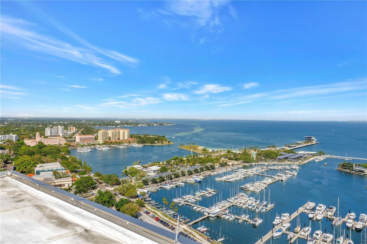 1 Beach Drive Se, Unit 1207, Saint Petersburg, FL 33701 Photo