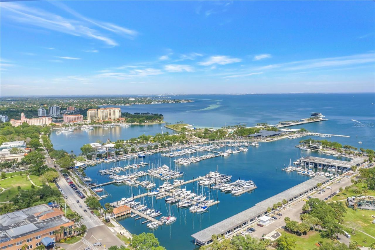 1 Beach Drive Se, Unit 1207, Saint Petersburg, FL 33701 Photo