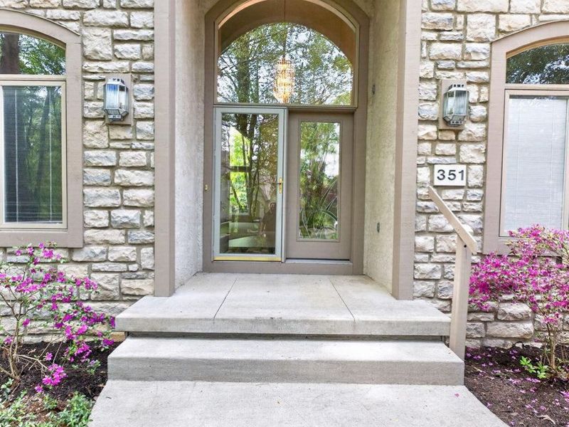 351 Morgan Lane, Gahanna, OH 43230 Photo 4