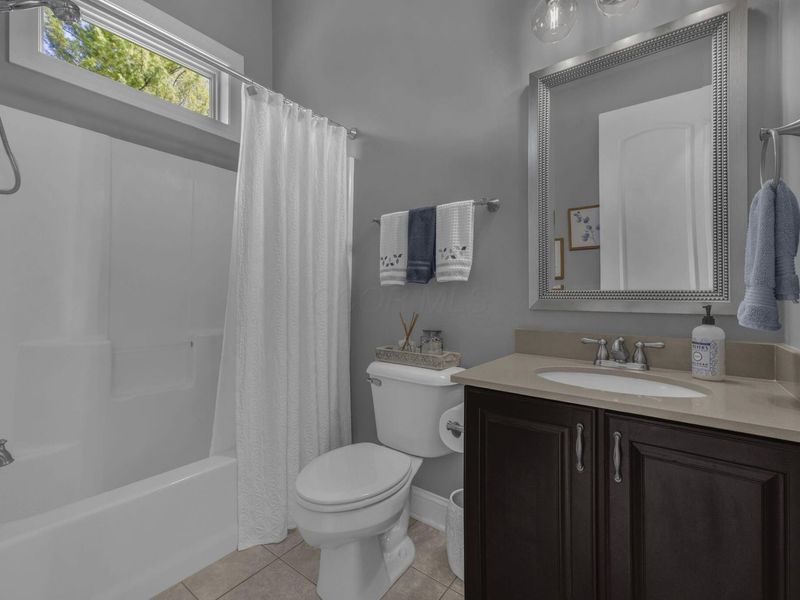 5042 Henderson Heights Road, Columbus, OH 43220 Photo 33