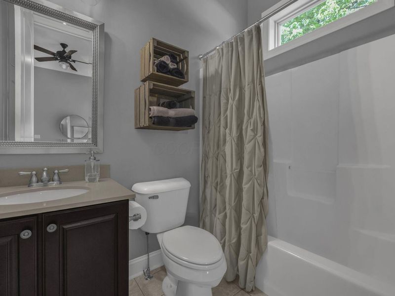 5042 Henderson Heights Road, Columbus, OH 43220 Photo 34