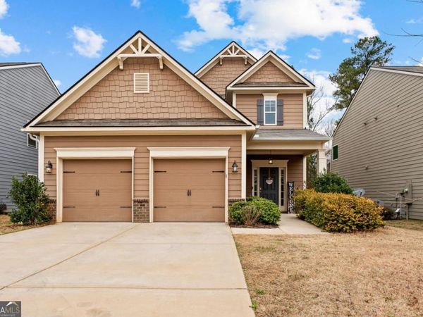 1053 Shadow Glen Drive, Fairburn, GA 30213
