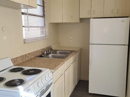 921 Willow Street, Unit 911-921, Reno, NV 89502 Photo