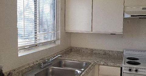 921 Willow Street, Unit 911-921, Reno, NV 89502 Photo