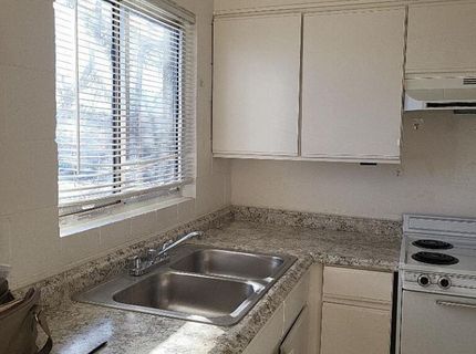 921 Willow Street, Unit 911-921, Reno, NV 89502 Photo
