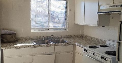 921 Willow Street, Unit 911-921, Reno, NV 89502 Photo