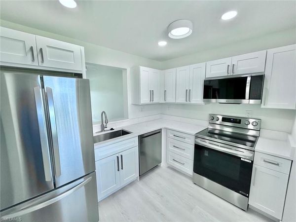 6220 Augusta DR, Unit 413, FORT MYERS, FL 33907