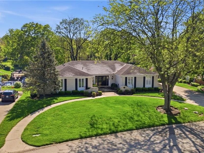 5008 Marilake Circle, Kettering, OH 45429 Photo 2