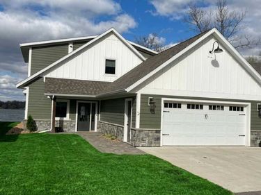 2405 S Le Homme Dieu Drive NE, Unit 3, Alexandria, MN 56308