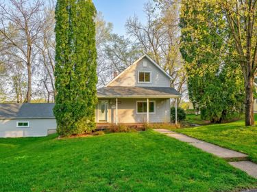 1211 3rd Street N, Stillwater, MN 55082