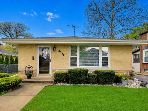 8332 N Oketo Avenue , Niles, IL 60714