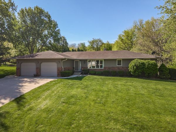 9305 Regal Court , Bloomington, IL 61705