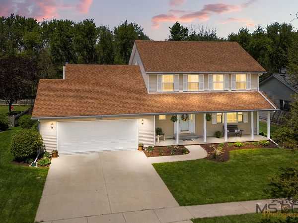 3347 Meadow Trail W, DeKalb, IL 60115