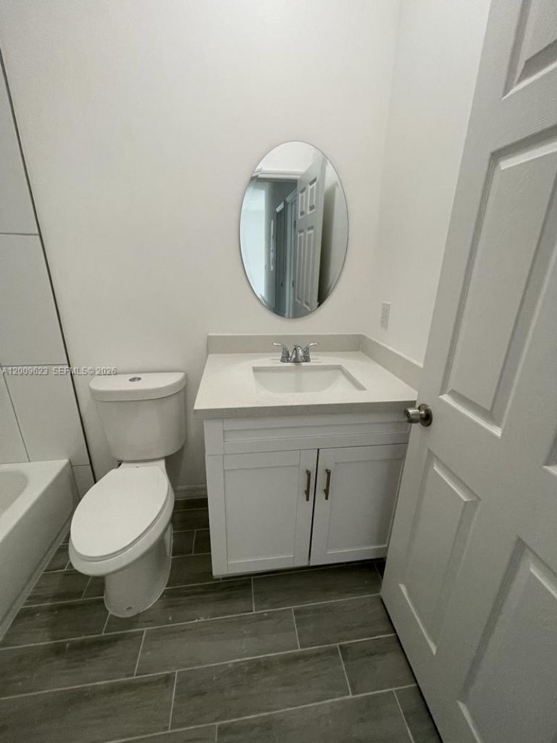 920 NW 81st St , Miami, FL 33150 Photo