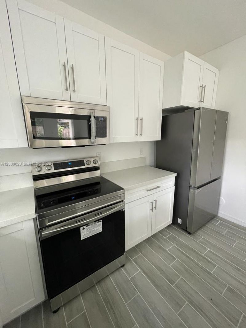 920 NW 81st St , Miami, FL 33150 Photo