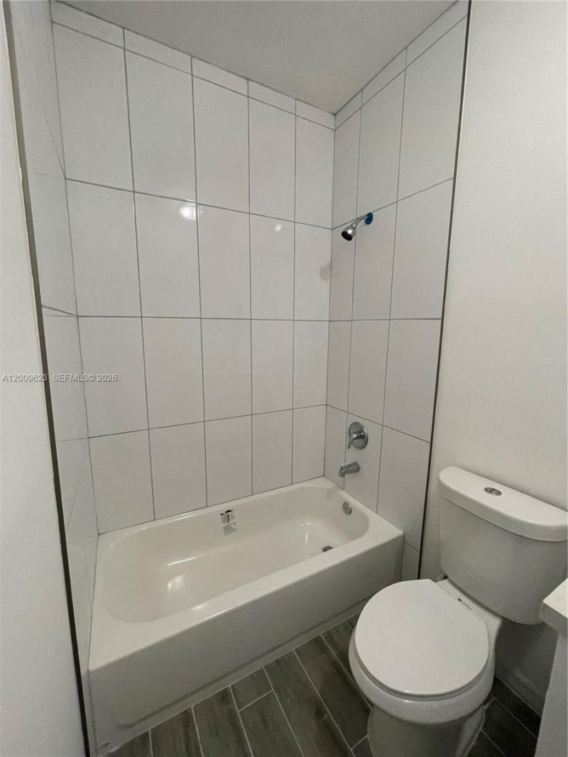 920 NW 81st St , Miami, FL 33150 Photo