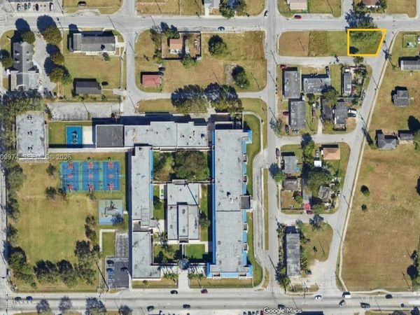 300 SW 6 Street , Homestead, FL 33030