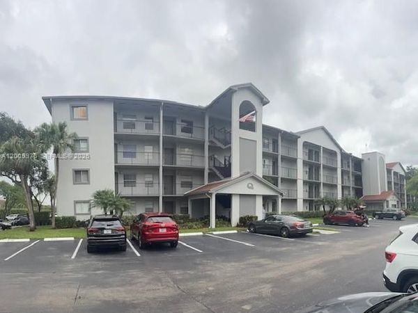 1400 SW 124th Ter , Unit 302Q, Pembroke Pines, FL 33027