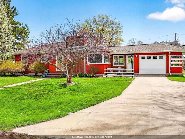 581 RICHARD DRIVE, Menasha, WI 54952