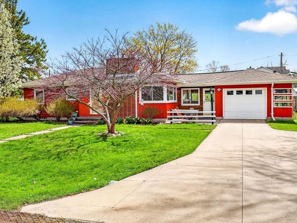 581 RICHARD DRIVE, Menasha, WI 54952