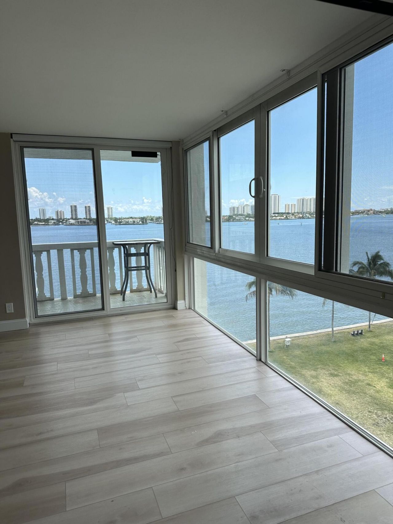 301 Lake Shore Drive, Unit 708, Lake Park, FL 33403 Photo