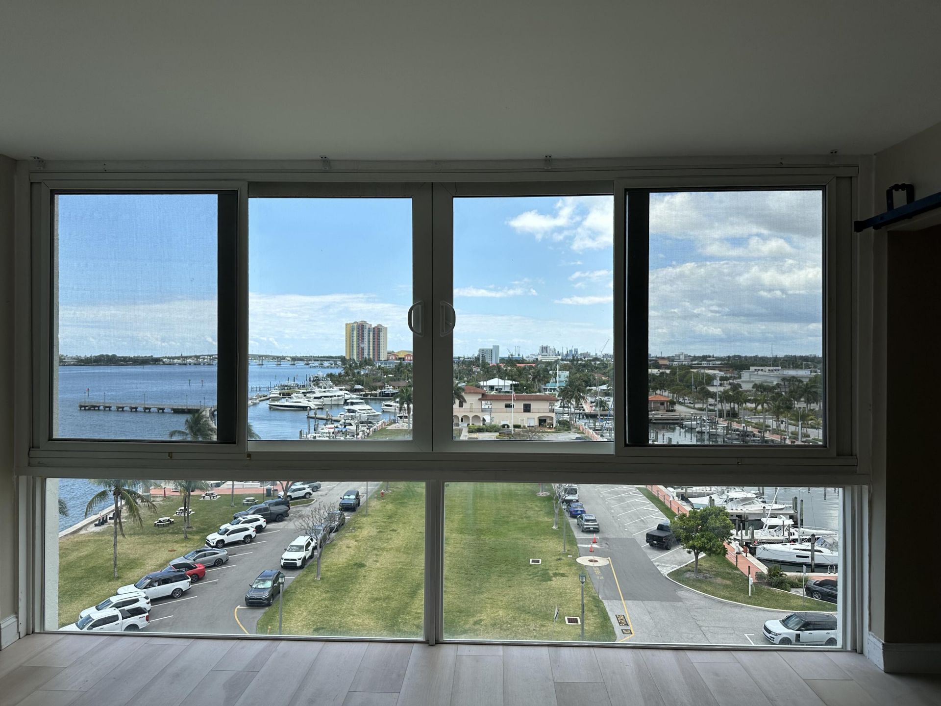 301 Lake Shore Drive, Unit 708, Lake Park, FL 33403 Photo
